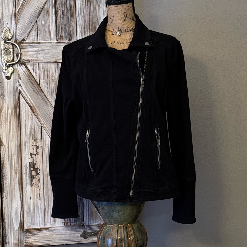 Super stylish stretch denim Liverpool Black Women's Moto Jacket! Like new!
